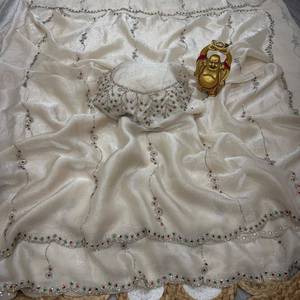 Tissu Georgette Traditionnel Blanc Brodé de Perles, Textile Tissé Longueur Ras du Sol pour Robes de Mariage Indiennes et Pakistanaises - Product Image 5