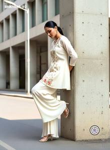 High Quality <b>Silk</b> with Embroidered Readymade Front-Slit Short <b>Kurta</b>-Plazzo Set Manufacturer from India Wholesale Supply - Product Image 2