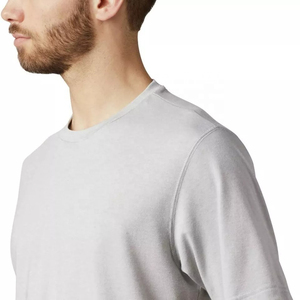 Camiseta lisa al por mayor con logotipo personalizado de tu marca para hombre, 100% algodón, camisetas blancas para hombre para venta en línea - Product Image 3