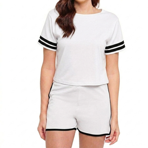 Ensemble T-shirt et short pour femme, tenue décontractée d'été en deux pièces, coton respirant, vêtements de détente, logo personnalisé OEM, vente en gros - Product Image 4