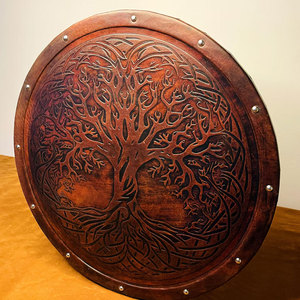 Bouclier Viking Traditionnel en Bois Forme Ronde Style Nordique Fait Main pour Costume Historique et Décoration Intérieure - Product Image 1