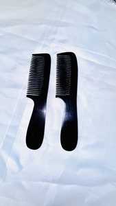 Peine de Bolsillo de Cuerno de Vaca Premium Hecho a Mano, Ecológico, Moderno, de Forma Natural, Desenredante de Cabello Suave para Uso Profesional y Personal - Product Image 4