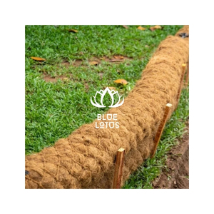 Rouleau de protection contre l'érosion en fibre de coco PRÊT À EXPÉDIER pour la protection des rives et la rétention du sol avec une structure durable en fibre de coco - Product Image 1