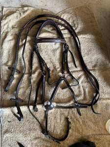 Bridon de dressage anatomique pour cheval en cuir imprimé de qualité supérieure, teint en tambour, avec nezier rembourré doux et séchage rapide / Cheval - Product Image 3