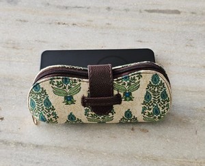 Pochette pour lunettes de soleil en coton imprimé, housse pour lunettes en tissu doux, étui compact pour lunettes pour femmes et hommes, pour voyage, vacances, usage quotidien - Product Image 2