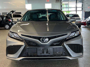MEJORES VENTAS 2023 XSE Tracción Delantera Automática Volante a la Izquierda Interior de Cuero Oscuro ACC R17 Techo Solar Faros LED - Product Image 2