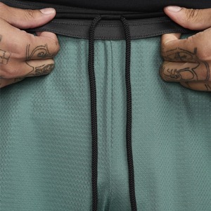 Shorts de basket-ball confortables à coupe régulière, respirants et anti-humidité - Product Image 6