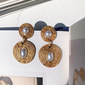 Boucles d'oreilles unisexes de style bohème plaquées or rose 18 carats avec diamants, bijoux de luxe pour tous les jours - Product Image 4