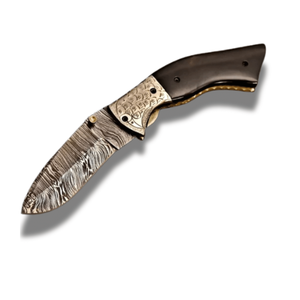 Couteau pliant artisanal en acier Damas, manche en corne noire, bolster gravé, couteau de chasse de poche personnalisé EDC Pasha 58HRC, garantie 3 ans - Product Image 1
