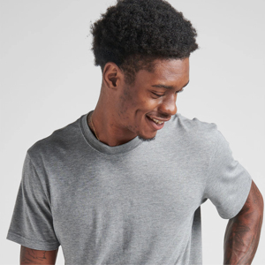 Camiseta Personalizada Lisa de Cuello Redondo en Gris Jaspeado, Camiseta de Algodón para Hombre, Unisex, Casual, Básica, para Impresión y Personalización - Product Image 2