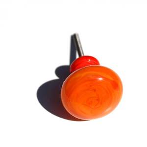 Boutons de meuble artisanaux en résine et bois, motifs variés pour l'organisation des armoires - Product Image 4