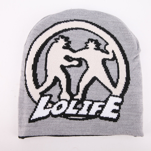 Bonnet en tricot jacquard graphique personnalisé, réversible, style Y2K, avec doublure en satin et motif imprimé - Product Image 3