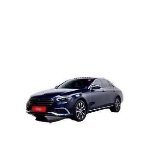 Mercedes-Benz Classe E E300e 4MATIC Exclusive Modèle mai 2023 avec 43 684 km Boîte de vitesses automatique Volant à gauche Caméra de recul - Product Image 1