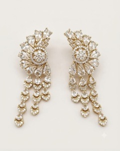 Pendientes colgantes con borlas de varias hebras y dijes de flor con diamantes americanos para mujer, accesorios de moda elegantes y a la última para mujer - Product Image 4
