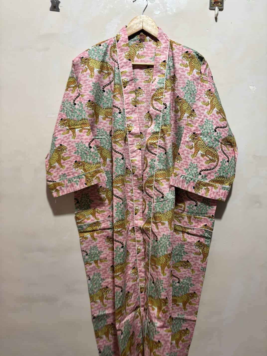 Comme le montre l'image