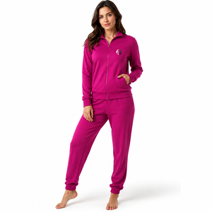 Chándal elegante para mujer con tela suave y transpirable que ofrece movimiento cómodo y uso versátil para deportes y fitness OEM - Product Image 1