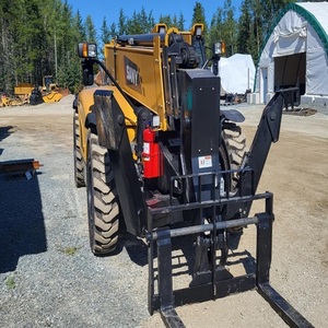 Chariot télescopique tout-terrain robuste Sany STH1256A, capacité de charge de 5,5 tonnes, portée de 17 m, pour travaux de construction - Product Image 1