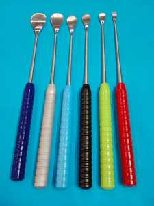 ชุดเครื่องมือผ่าตัดทำจากเหล็กกล้าไร้สนิมแบบมีสีระบุ ประกอบด้วยเครื่องมือขูดหินปูนและอีลิเวเตอร์แบบโคบบ์ 6 ชิ้น พร้อมด้ามจับตามหลักสรีรศาสตร์ โดย Dentavex - Product Image 3