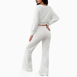 Ensemble de survêtement personnalisé pour homme, coupe oversize, avec sweat à capuche à strass et pantalon de survêtement évasé à double taille - Product Image 3