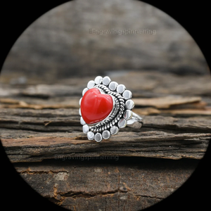 Bague en forme de cœur en corail rouge, argent sterling 925, faite à la main, pour anniversaire, mariage, bijou en corail, cadeau pour elle - Product Image 1
