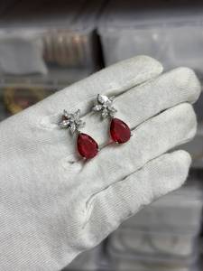 Parure Classique Plaqué Argent Zirconium avec Pierres Rouges Taillées Poire et Motif Floral pour Femme, Idéale pour Mariage Indien, Fiançailles, Mariée - Product Image 6