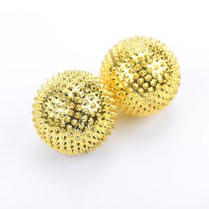 Balle de massage magnétique en métal plaqué 5,6 cm - Product Image 4