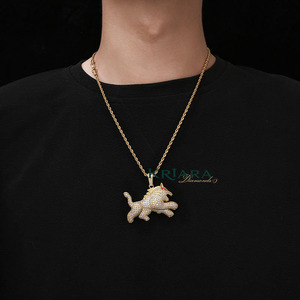 Pendentif Lion en Argent 925 Rhodié et Plaqué Or 18K avec Moissanite, Breloque Unisexe Thème Animal Hiphop pour Usage Quotidien - Product Image 1