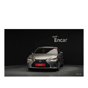 Lexus ES Luxury Plus 2024, 44,419 km, Asientos de Cuero, Volante a la Izquierda, Cámara Trasera - Sedán de Lujo - Product Image 3