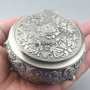 Boîte décorative en métal de qualité supérieure, faite à la main, pour rangement, par Tradebyd - Product Image 3