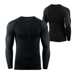 Chemise de sport aquatique pour homme, coupe ajustée, respirante, idéale pour la natation, la plongée, le snorkeling et l'entraînement physique. - Product Image 6
