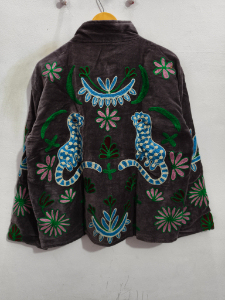 เสื้อแจ็คเก็ตปักลายซูซานีผ้ากำมะหยี่สำหรับผู้หญิง ระบายอากาศได้ดี ลายดอกไม้ งานฝีมือทำมือ เสื้อแจ็คเก็ตผู้หญิง ดีไซน์สวยงาม - Product Image 4