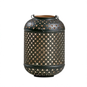 Fabricants de décorations du Ramadan 2027, lanternes marocaines en métal noir de différents styles - Product Image 3