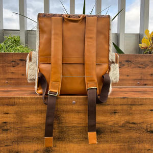 Nuevo 2025 alta calidad Unisex moda logotipo personalizado mano Tooled cuero de vaca portátil mochilas cuero genuino pañal mochila - Product Image 5