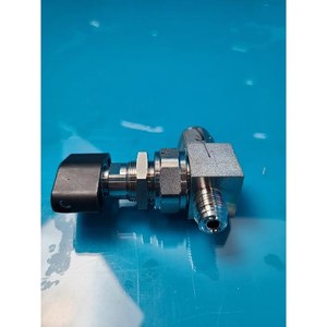 FUJIKIN C.NO.076776 Utilisé comme pièce détachée pour équipement semi-conducteur d'occasion - Product Image 5