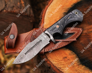 Couteau de chasse et de camping industriel à lame fixe en acier Damas forgé à la main, avec étui, poignée en bois à prise ferme, OEM - Product Image 6