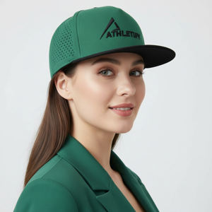 Gorra Deportiva de 5 Paneles con Logotipo Personalizado de Marca Privada Athletify, Impresión Digital, Sublimación en Relieve, Ajustable y con Cierre a Presión - Product Image 1