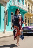 Hochwertiges Einfarbiges Batik-Rayon-Kaftan-Kleid mit O-Ausschnitt Sommerliches Lässiges Schickes Design Großhandelspreis