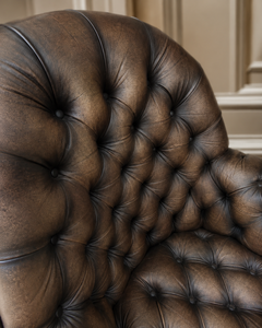 Fauteuil pivotant Chesterfield en cuir capitonné vintage avec base en bois et roulettes, fauteuil de bureau de luxe, mobilier de salon pour la maison - Product Image 4