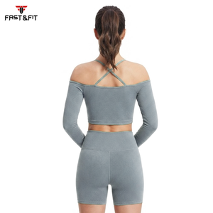 Ensemble de sport 2 pièces léger et respirant pour femme avec logo personnalisé en toile unie : soutien-gorge et short de yoga - Product Image 5