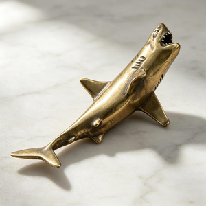 Figura de Tiburón de Latón Hecha a Mano, Escultura de Tiburón Blanco, Estatua Detallada de Animal Marino, Decoración Náutica Costera para Mesa - Product Image 4