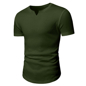 T-shirt en maille à col rond et manches courtes pour homme, vert olive, coupe ajustée, couleur unie, polyester, logo frontal, respirant - Product Image 6