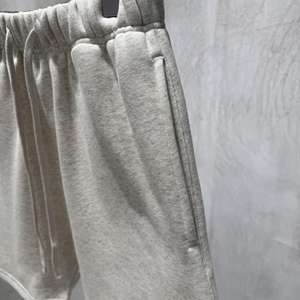 Pantalones Cortos Deportivos para Hombre, de Alta Calidad, con Logotipo Bordado Personalizado, Talla Grande, Elásticos, Lisos, de Algodón Grueso, Secado Rápido y Transpirables - Product Image 3