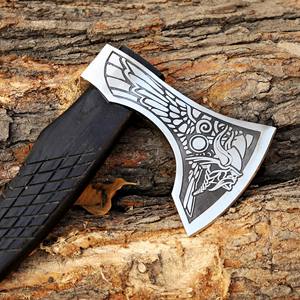 Hacha Vikinga Industrial de Acero al Carbono Forjada a Mano, Mango Tallado a Mano OEM Personalizado, Hacha con Barba, Funda de Cuero, para Camping y Bushcraft - Product Image 3