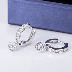 Boucles d'oreilles en or blanc avec diamants ronds couleur D certifiés IGI, style classique, bijoux de mariage pour femmes - Product Image 2