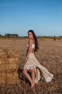 Falda Asimétrica de Encaje de Algodón con Corte Alto-Bajo |   Falda Maxi Bohemia de Hada |   Ropa Estilo Gitano para Mujer para Festivales - Product Image 3