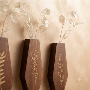 Vase de style moderne en bois massif sculpté à la main, de qualité excellente, à motif irrégulier, incassable, pour une utilisation sur le bureau, en intérieur, pour fleurs séchées - Product Image 4