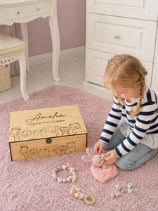 Caja de Regalo de Madera Personalizada para Bebé Recién Nacida, con Diseño de Letras en Relieve, Estilo Rústico, para Guardar Recuerdos de Navidad - Product Image 3