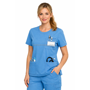 Ensemble d'uniformes d'allaitement style tunique avec pantalon jogger à poches cargo et étiquette tissée personnalisée, en tissu anti-humidité, pour le secteur de la santé, vente en gros - Product Image 2