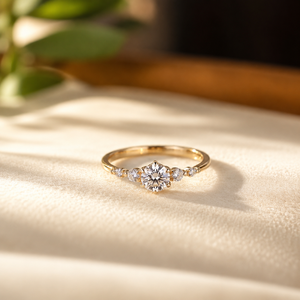 Bague de fiançailles classique en moissanite avec diamant rond brillant, cadeau de mariage, bague de promesse en or jaune vermeil 14K - Product Image 1