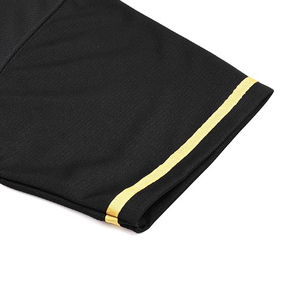 Maillots de baseball Varsity en polyester de qualité supérieure, tissu performant, fermeture traditionnelle à boutons, maille respirante pour la ventilation - Product Image 3